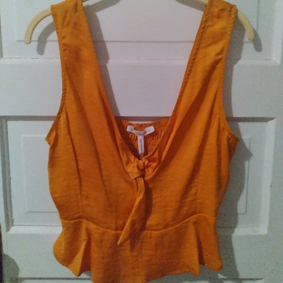 BCBGeneration Tops - BCBG Crop Top